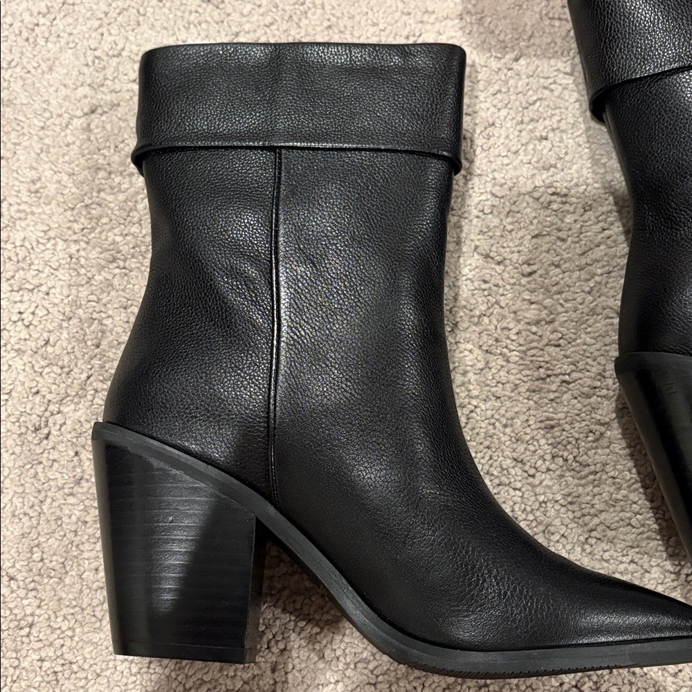 Lisa Vicky Mae-V Soft Tumble Leather Bootie in Black with block heel size 6